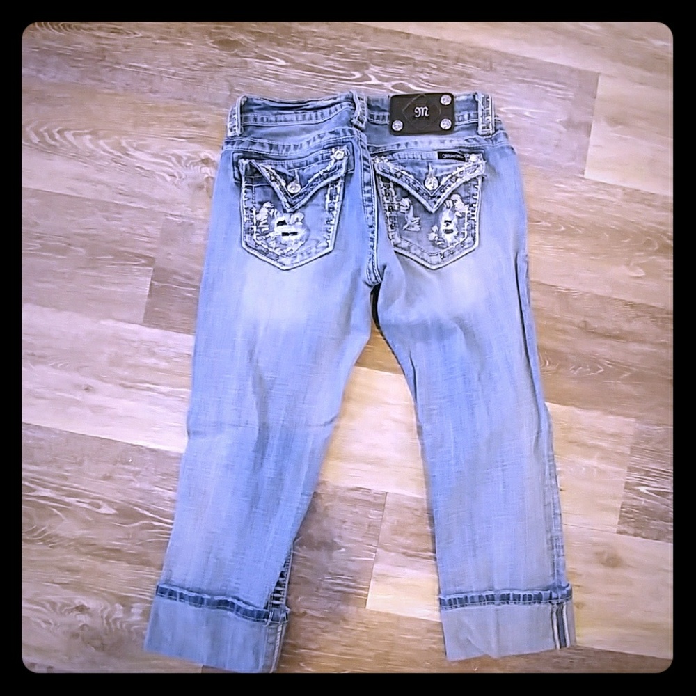 Size 26 miss me capris